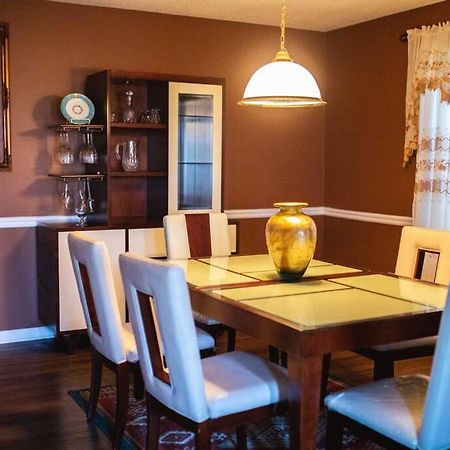 Castle Comfort Ellenwood ภายนอก รูปภาพ