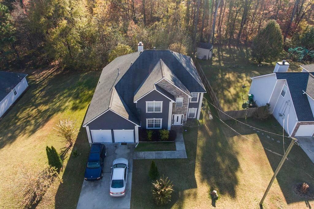 Castle Comfort Ellenwood ภายนอก รูปภาพ