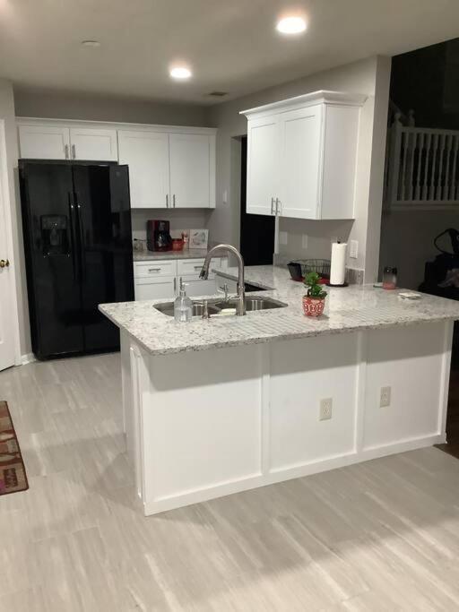 Castle Comfort Ellenwood ภายนอก รูปภาพ
