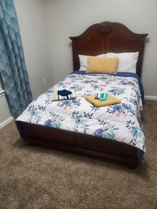 Castle Comfort Ellenwood ภายนอก รูปภาพ
